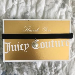 Juicy contour black heart choker necklace